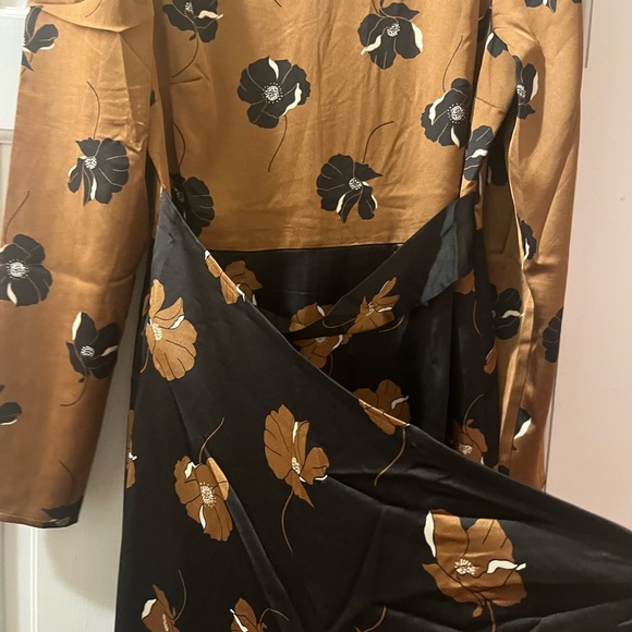 Ann Taylor Floral Boatneck Column Midi Dress, 4 - Picture 9 of 9